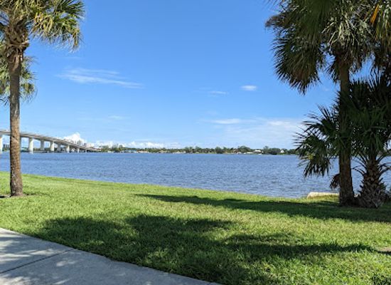 florida/daytona-beach/attraction/city-island-park-city-of-daytona-beach