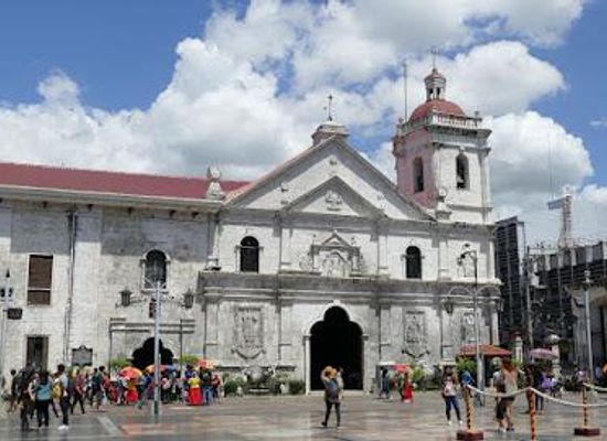 philippines/cebu-city/attraction/basilica-minore-del-santo-nino-de-cebu-pilgrim-center