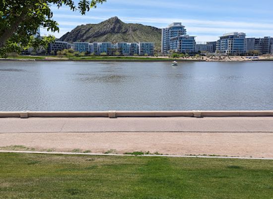 arizona/tempe/tempe-beach-park/attraction/tempe-town-lake
