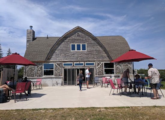 michigan/petoskey/attraction/walloon-lake-winery