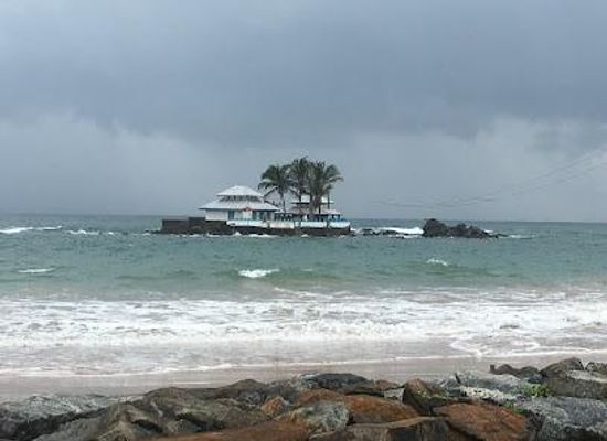 sri-lanka/unawatuna/attraction/seenigama-muhudu-viharaya