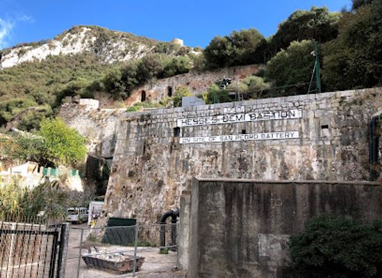 gibraltar/casemates-square/attraction/landport-tunnel