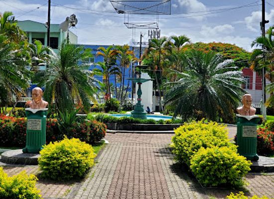 saint-lucia/canaries-quarter/attraction/derek-walcott-square