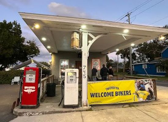 florida/daytona-beach/attraction/ed-waldens-bar