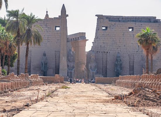 egypt/luxor/west-bank/attraction/remaining-luxor-obelisk