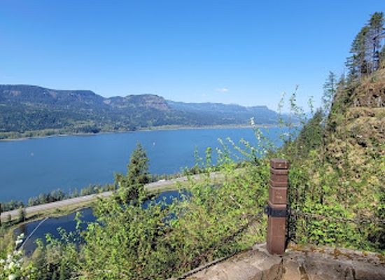 washington/columbia-river-gorge/attraction/wahkeena-falls