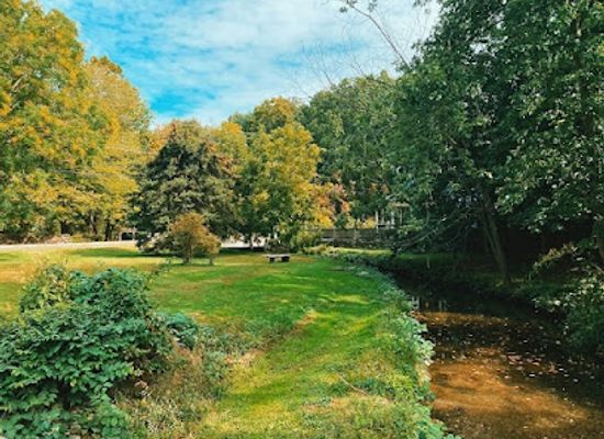 connecticut/fairfield-county/attraction/laddins-rock-sanctuary