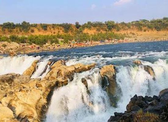 india/jabalpur/attraction/dhuandhar-waterfall