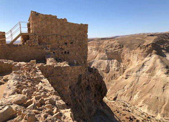 israel/judean-desert/attraction/northern-palace