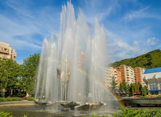 romania/caras-severin/attraction/fantana-cinetica