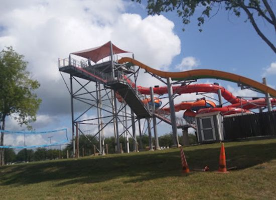 texas/west-texas/attraction/hawaiian-falls-waco
