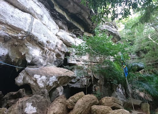 tanzania/ngorongoro-highlands/attraction/amboni-caves