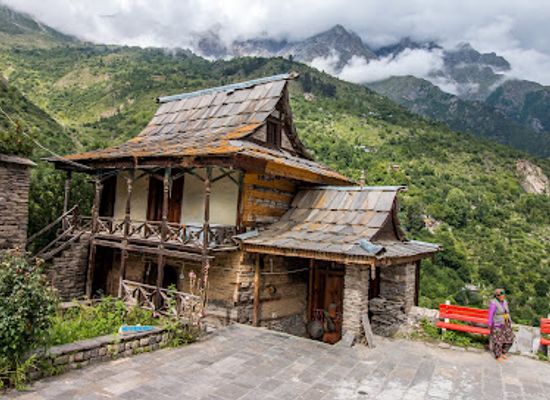 india/himachal-pradesh/attraction/kamru-fort