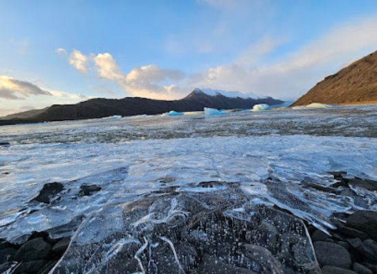 iceland/vatnajokull-national-park/attraction/ice-guide-kayaking-heinabergslon