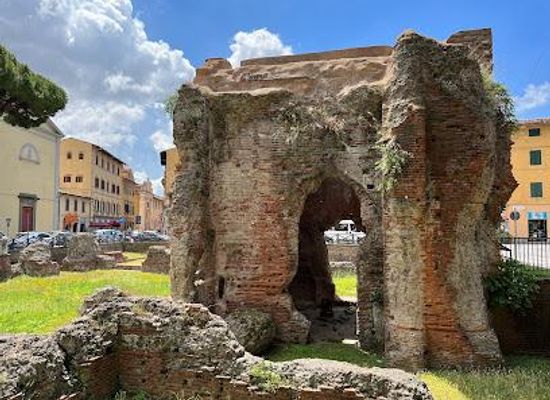 italy/pisa/attraction/baths-of-nero