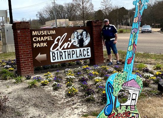 mississippi/the-river-region/attraction/elvis-presley-birthplace