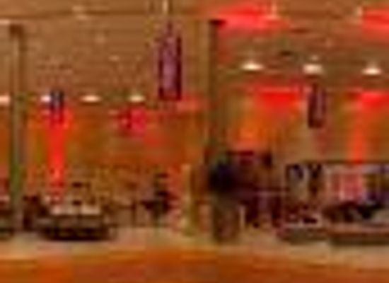 ecuador/central-sierra/attraction/centro-de-convenciones-mall-del-rio