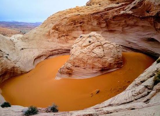 utah/henry-mountains/attraction/cosmic-ashtray