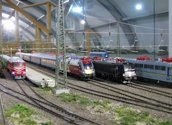 hungary/western-transdanubia/attraction/vadaszati-es-modellvasut-muzeum