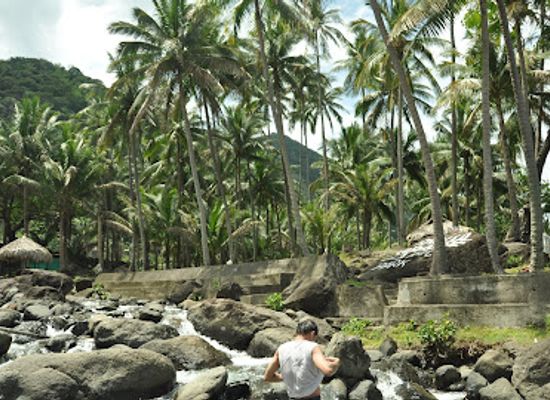 philippines/pagudpud/attraction/agua-grande