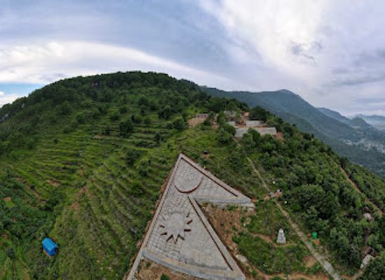 nepal/mid-hills/attraction/giant-nepalese-flag-on-the-hill