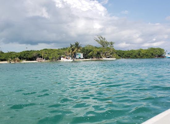 belize/the-cayes/attraction/fort-street-tourism-village