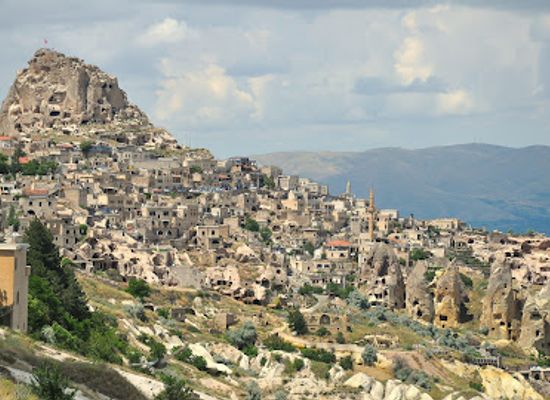 turkiye/cappadocia/uchisar/attraction/evil-eye-tree