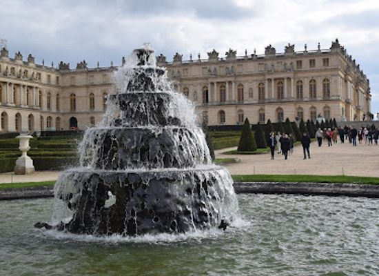 france/versailles/attraction/bassin-de-la-pyramide