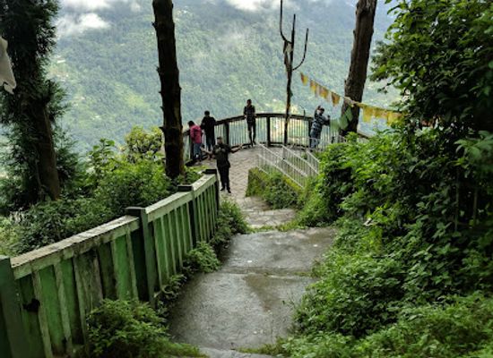india/sikkim/attraction/namnang-view-point