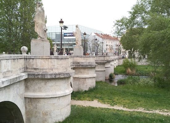 spain/burgos/attraction/museo-del-libro-fadrique-de-basilea