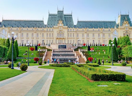 romania/iasi/attraction/palas-public-garden
