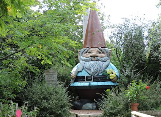 iowa/ames/attraction/world-s-largest-concrete-gnome