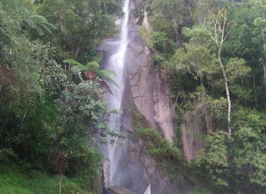 indonesia/lake-toba/attraction/air-terjun-sigarattung-sampuran-na-pitu