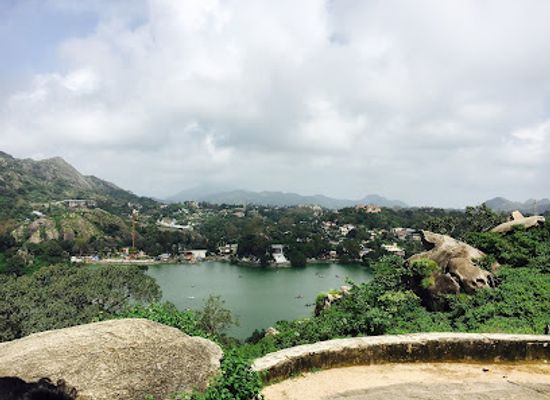 india/western-india/attraction/toad-rock