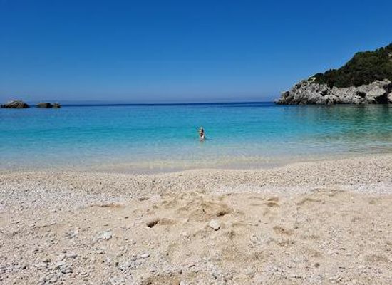 greece/epirus/attraction/sarakiniko-beach