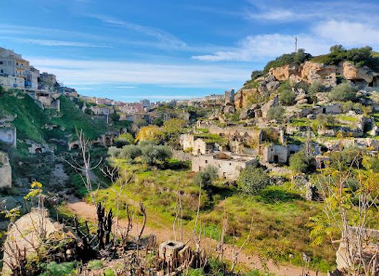 italy/puglia/attraction/parco-naturale-regionale-terra-delle-gravine