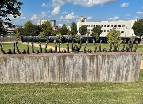 alabama/montgomery/attraction/the-national-memorial-for-peace-and-justice