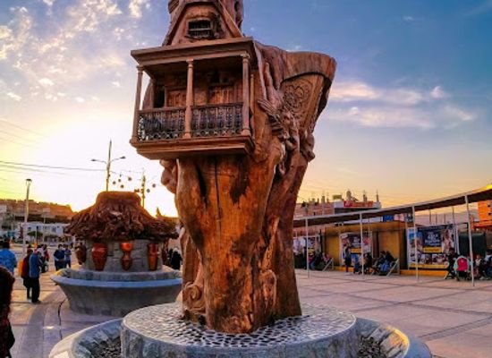 peru/moquegua/attraction/paseo-de-los-guardianes-de-la-historia-de-moquegua