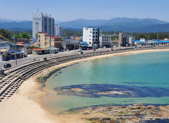 south-korea/gangneung-coastal-areas/attraction/sodolhaebyeon-badajeonmangdae