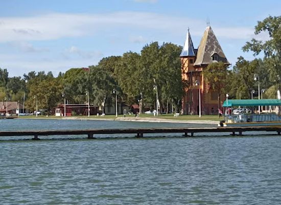 serbia/backa/attraction/women-s-lido