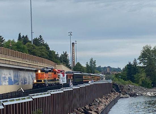 minnesota/lake-superior/attraction/westernmost-point-of-lake-superior