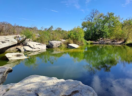 texas/mckinney-falls-state-park/attraction/mckinney-falls-smith-visitor-center