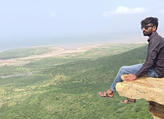 india/rann-of-kutch/attraction/saptasura-shila