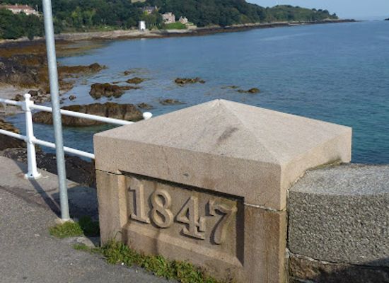 jersey/st-catherine-s-breakwater/attraction/st-catherine-s-breakwater