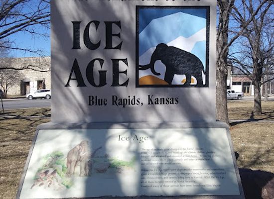 kansas/monument-rocks/attraction/monument-to-the-ice-age