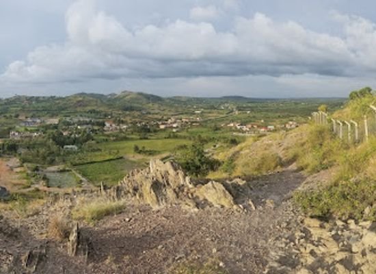 uganda/lango/attraction/eclipse-monument