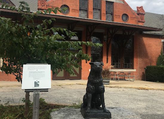 rhode-island/blackstone-valley/attraction/statue-of-hachi