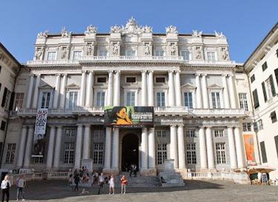 italy/genoa/attraction/doge-s-palace