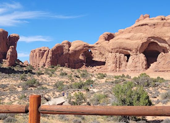 utah/canyonlands/attraction/double-arch