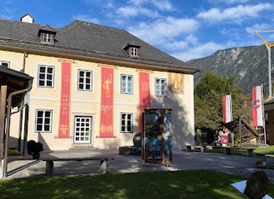 austria/dachstein-mountains/attraction/memorial-of-johann-georg-ramsauer